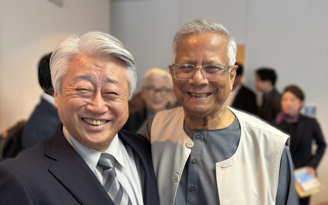 ムハマド・ユヌス教授との会議にて安全なデジタル経済インフラの構築について意見交換